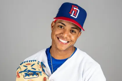 Jeremy Peña Refuerza a Dominicana para el Clásico Mundial de Béisbol 2026