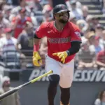 D-backs firman a Carlos Santana: Refuerzo veterano dominicano para la MLB