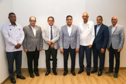 Fedoboxa y Kelvin Cruz buscan soluciones para el boxeo rumbo a Centroamericanos 2026