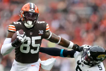 Njoku se despide de los Browns: Fin de una era en Cleveland