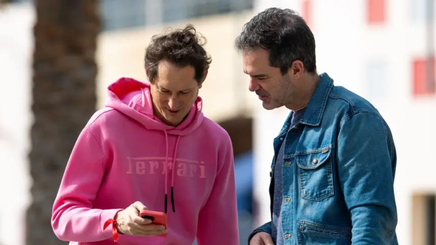 Cadillac F1 Ficha a Marc Hynes, Ex-Asociado de Hamilton, Como Jefe de Carreras