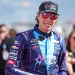 Hocevar Extiende con Spire: Futuro Asegurado en la Copa NASCAR