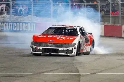 Preece Conquista The Clash en Frío: Primer Triunfo Cup Series con RFK Racing