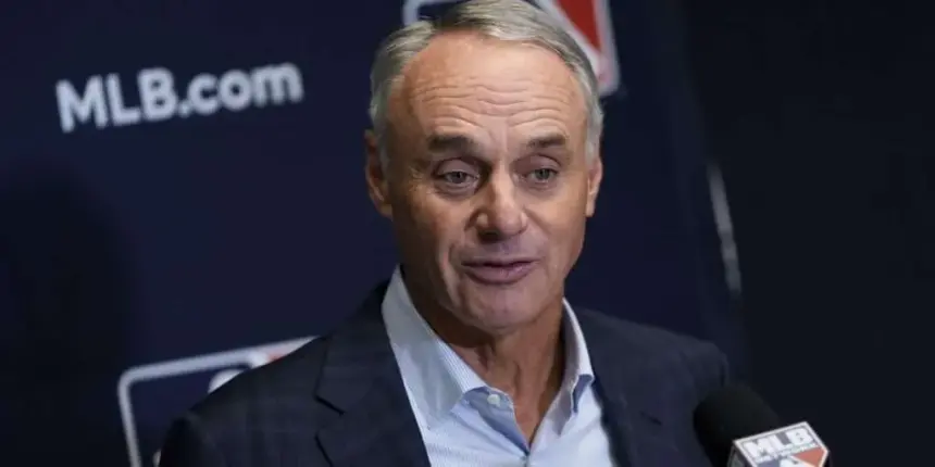 Manfred Optimista: MLB Podría Competir en Béisbol Olímpico de Los Ángeles 2028