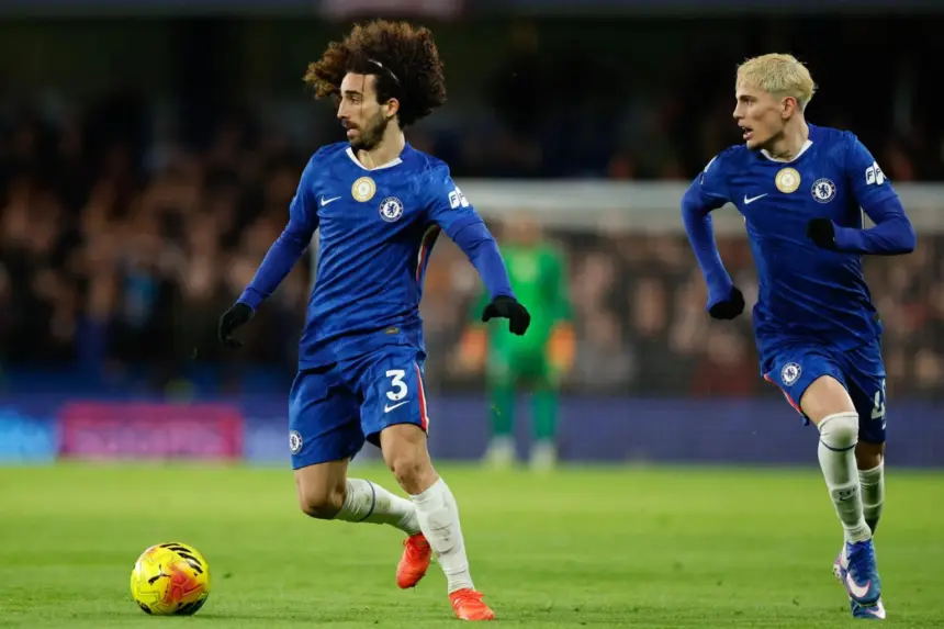 Cucurella, baja 3-4 semanas por lesión: Chelsea pierde a su lateral clave