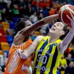 Breanna Stewart Refuerza Fenerbahce para EuroLeague: Detalles y Expectativas