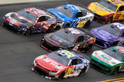 Byron, 12º en Daytona: Soñó con el Triplete, Reddick se Corona