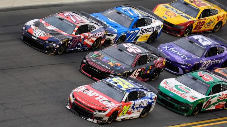 Byron, 12º en Daytona: Soñó con el Triplete, Reddick se Corona