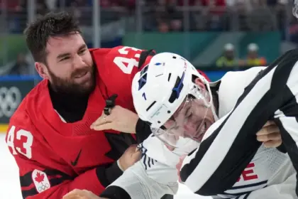 Crinon, Hockey Francés, Suspendido Tras Pelea con Wilson en Olimpiadas