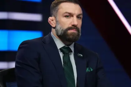 Chiesa se Retira: Leyenda de UFC Cuelga los Guantes Tras Pelea en Seattle