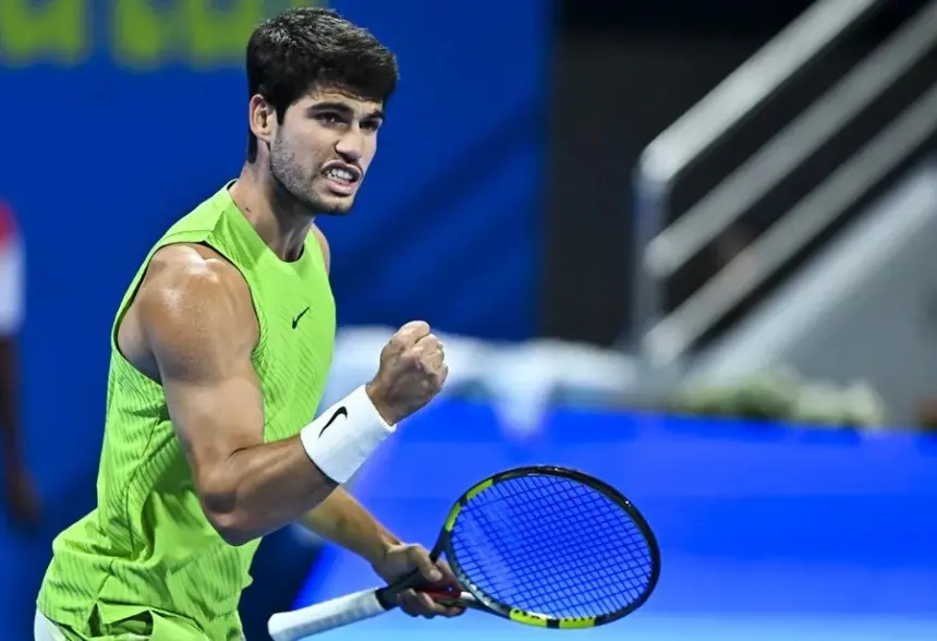 Alcaraz Imparable: Vence a Rublev y Avanza a la Final de Doha