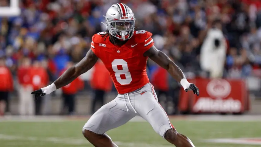 Arvell Reese: Estrella de Ohio State se ve como OLB/Edge en la NFL
