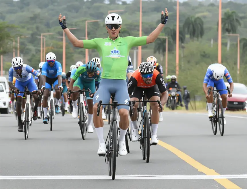 Wilmer Paredes Gana Etapa 2 Vuelta Independencia; Cedeño Mantiene Liderato