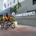 Torre Banreservas da inicio a la 47 Vuelta Ciclística Independencia Nacional
