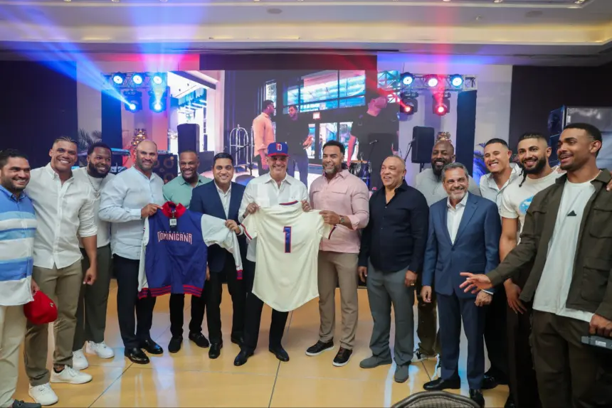 Abinader agasaja a la selección dominicana de béisbol rumbo al Clásico Mundial