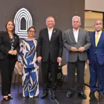 Banreservas honra a Winston Llenas "Chilote" en aniversario de las Águilas Cibaeñas