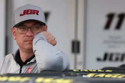 Gabehart podrá trabajar en Spire, pero no en su rol anterior en JGR