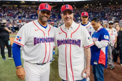 Abinader en el Clásico Mundial: Apoyo al béisbol y primer lanzamiento en Miami