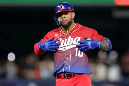 Moncada estrella en victoria cubana ante Panamá: Jonrón y defensa clave en el Clásico Mundial