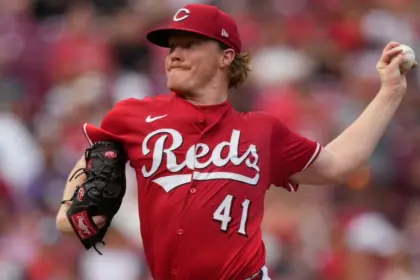 Abbott Abrirá por Reds en Día Inaugural vs. Red Sox: MLB