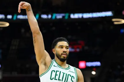 Tatum retoma el ritmo: 20 puntos y victoria clave de Celtics ante Cavaliers