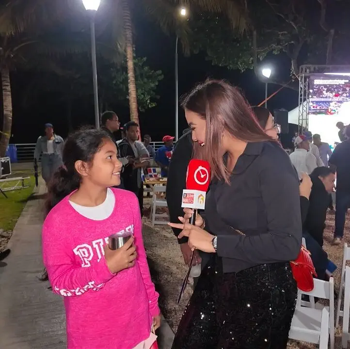 Fan venezolana predice: "Dominicana difícil de vencer en el Clásico"