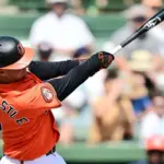 Mountcastle Abandona Juego Orioles Tras Ser Impactado por Lanzamiento