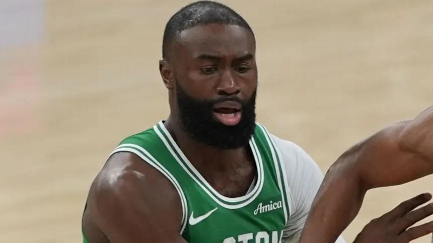 Jaylen Brown, expulsado: Críticas y reacción tras derrota de Celtics ante Spurs