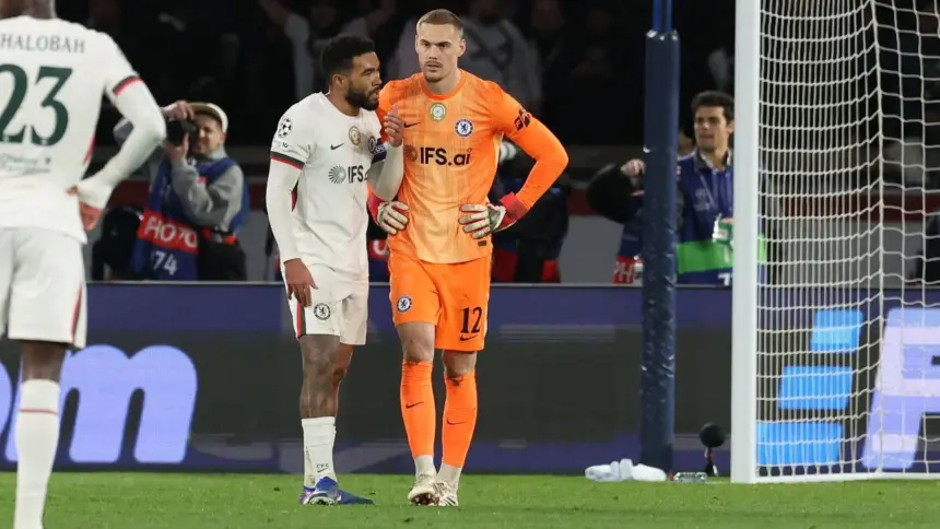 Chelsea: Rosenior Defiende a Jørgensen Tras Error Crucial vs PSG en Champions