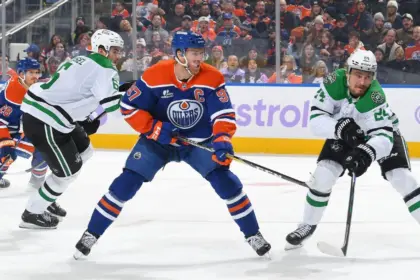 NHL: ¿Stars vs Oilers en Finales de Conferencia por Tercera Vez?