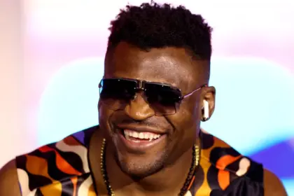 Ngannou Regresa al MMA: Choque con Lins en Evento MVP de Ronda Rousey