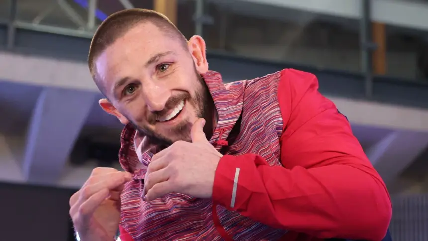 Jazza Dickens: De la Furgoneta al Campeonato Mundial de Boxeo