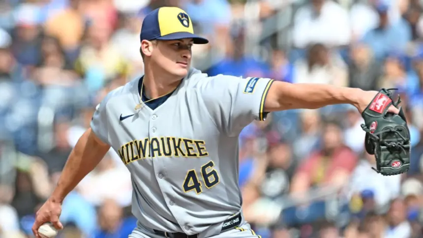 Priester de los Brewers se perderá el inicio de temporada por lesión