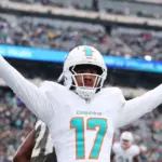 Waddle a los Broncos: ¿El fichaje ideal para potenciar a Bo Nix?