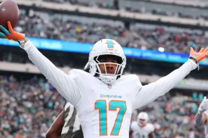 Waddle a los Broncos: ¿El fichaje ideal para potenciar a Bo Nix?