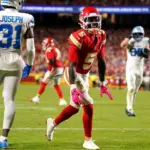 Eagles Fichan a Hollywood Brown: Refuerzo de Velocidad para la Ofensiva