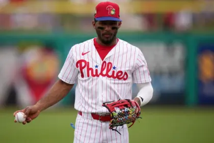 Johan Rojas de los Phillies Suspendido 80 Juegos por Uso de PED