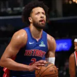 Cade Cunningham (Pistons) Abandona Partido por Espasmos en la Espalda
