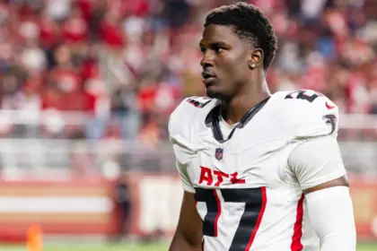 Falcons: James Pearce Jr. Acusado de Felonías Tras Incidente con Rickea Jackson