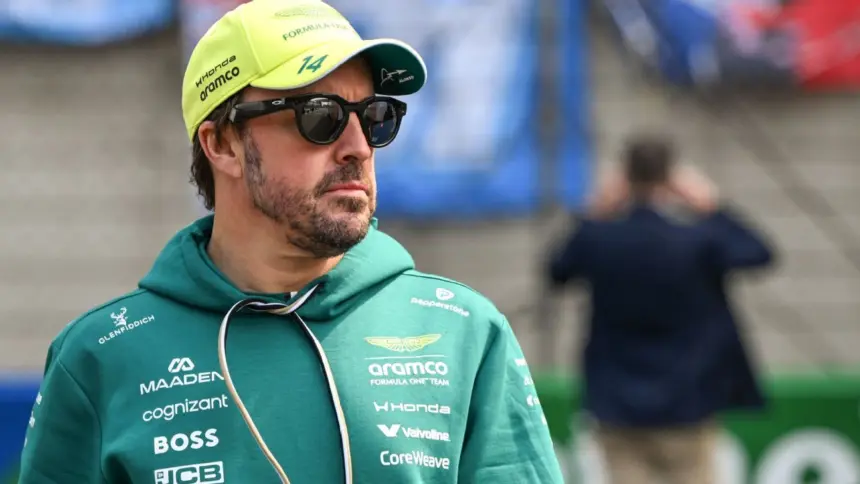Alonso critica a Aston Martin: "Campeonato de Baterías" en F1