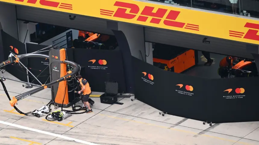McLaren Investiga Fallos Eléctricos con Mercedes Tras Desastre en GP de China