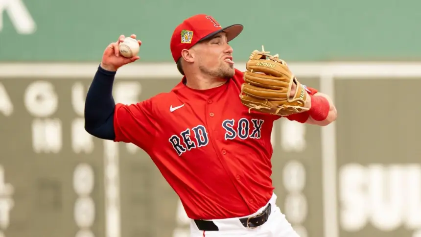 Durbin Gana Tercera Base en Red Sox; Mayer Podría Ir a la Segunda