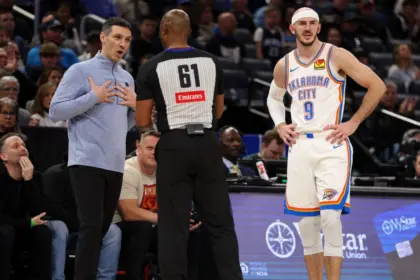 Caruso y la curiosa defensa con el zapato: Tech y 3 puntos para el Magic
