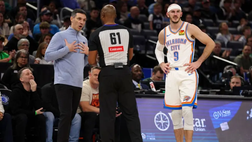 Caruso y la curiosa defensa con el zapato: Tech y 3 puntos para el Magic