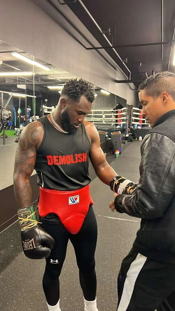 Adames busca revancha ante Williams: Boxeador dominicano listo para el combate