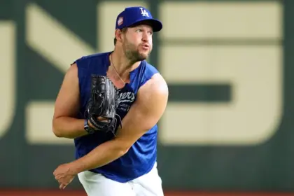 Kershaw regresa al Dodger Stadium: Debut como comentarista en NBC