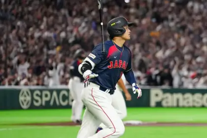 Chaqueta del Grand Slam de Ohtani en el Clásico 2026 bate récord en subasta