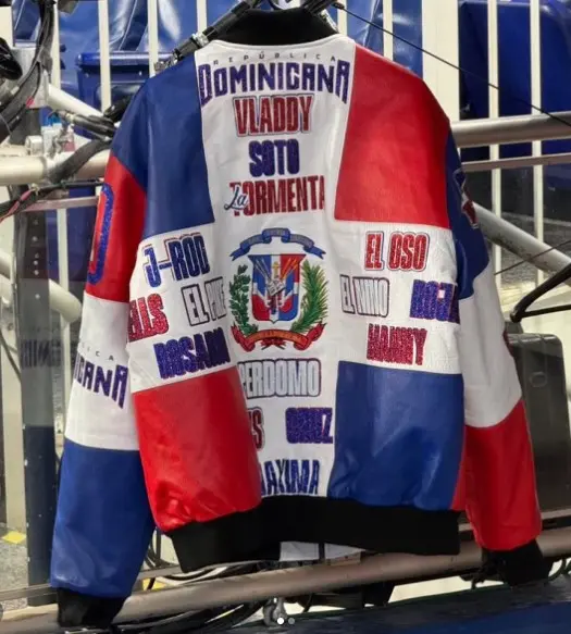 Santiago Matías Adquiere Chaqueta del Flow del Clásico Mundial 2026: ¡RD la conserva!