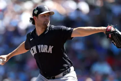 Cole Brilla en Entrenamiento: 3 K's y Optimismo Yankee ante Cubs