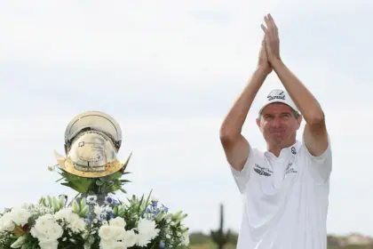 Alker Repite en Cologuard: Victoria en el Hoyo Extra y 11° Título en 100 Partidas 14 Alker Repite en Cologuard: Victoria en el Hoyo Extra y 11° Título en 100 Partidas